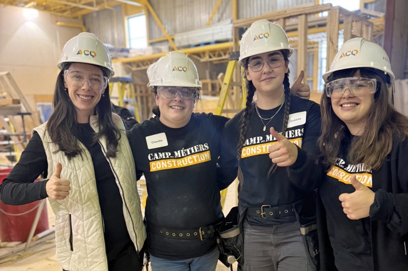 Les Elles de la construction se joignent à l’ACQ pour renforcer l’accompagnement des femmes dans les camps des métiers