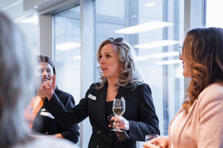 Soirée inspirante de réseautage chez PCL Construction