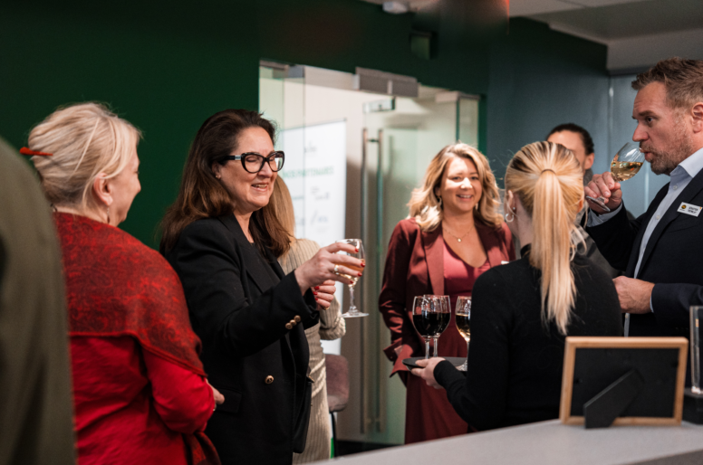 Soirée inspirante de réseautage chez PCL Construction