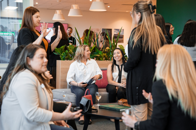 Soirée inspirante de réseautage chez PCL Construction