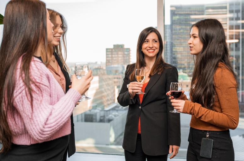 Soirée inspirante de réseautage chez PCL Construction