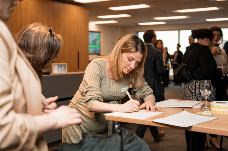 Soirée inspirante de réseautage chez PCL Construction