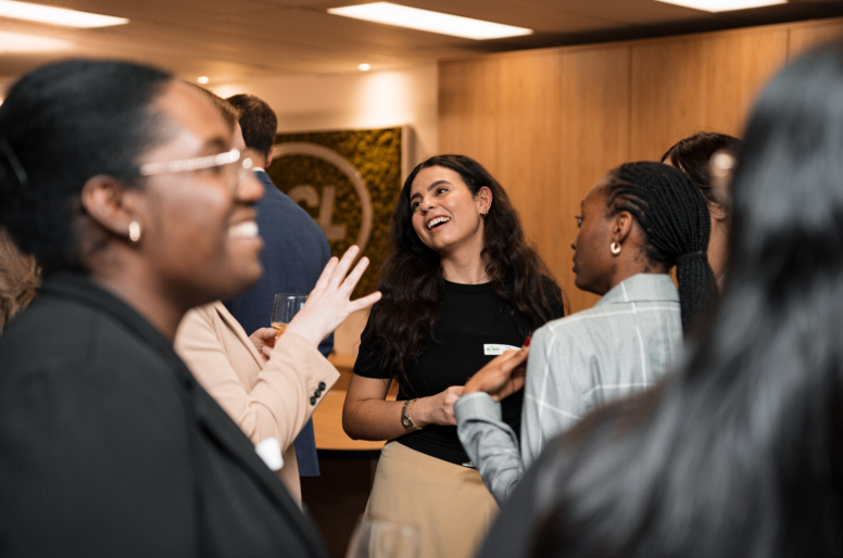 Soirée inspirante de réseautage chez PCL Construction